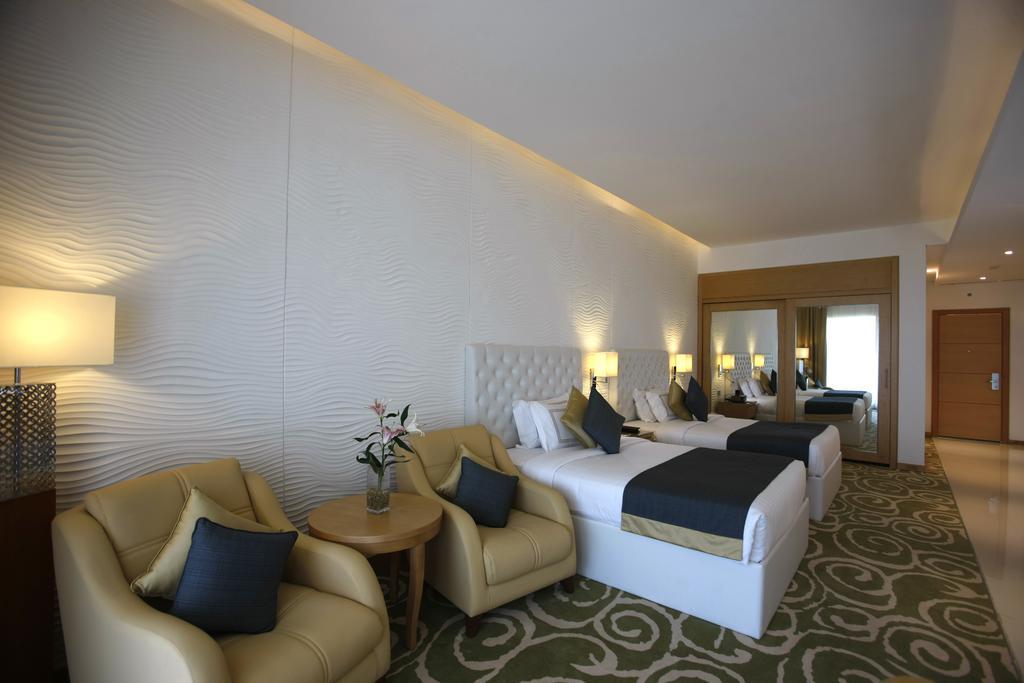 חור פאקאן Oceanic Khorfakkan Resort & Spa חדר תמונה
