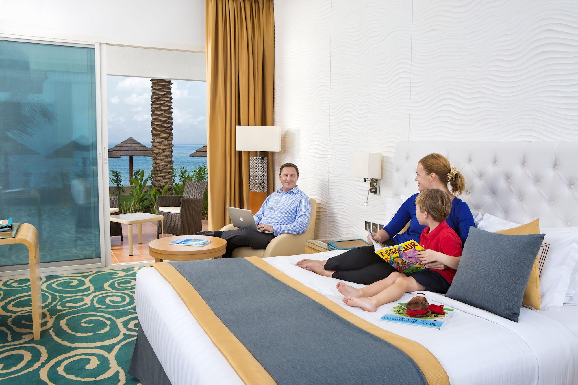 חור פאקאן Oceanic Khorfakkan Resort & Spa מראה חיצוני תמונה