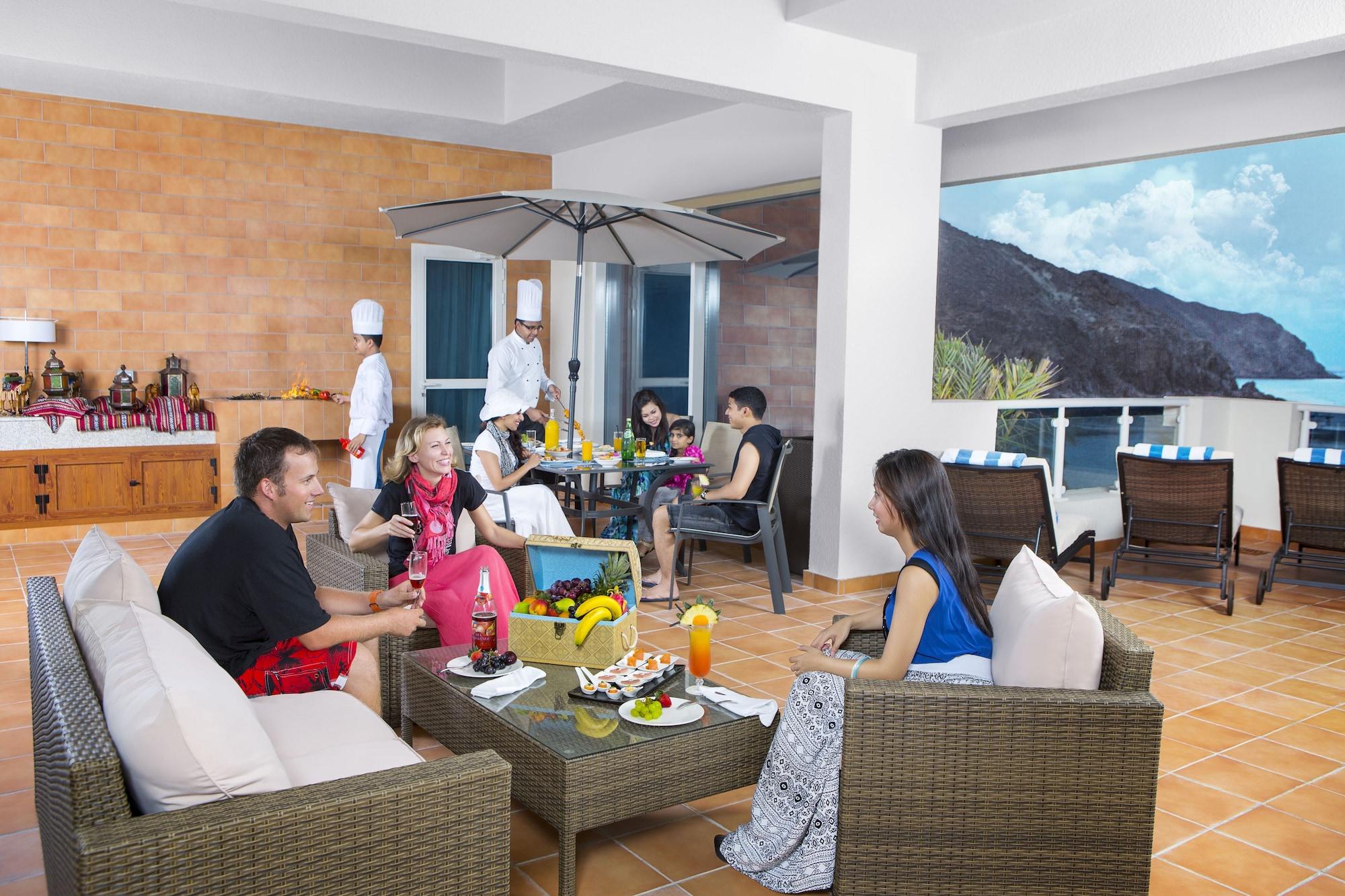 חור פאקאן Oceanic Khorfakkan Resort & Spa מראה חיצוני תמונה