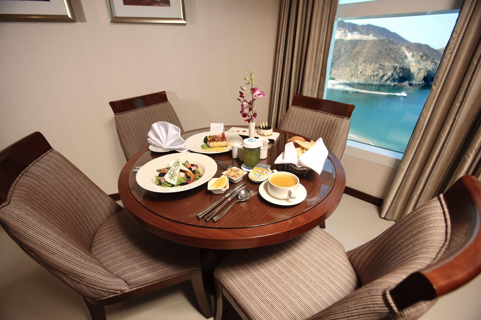 חור פאקאן Oceanic Khorfakkan Resort & Spa מראה חיצוני תמונה
