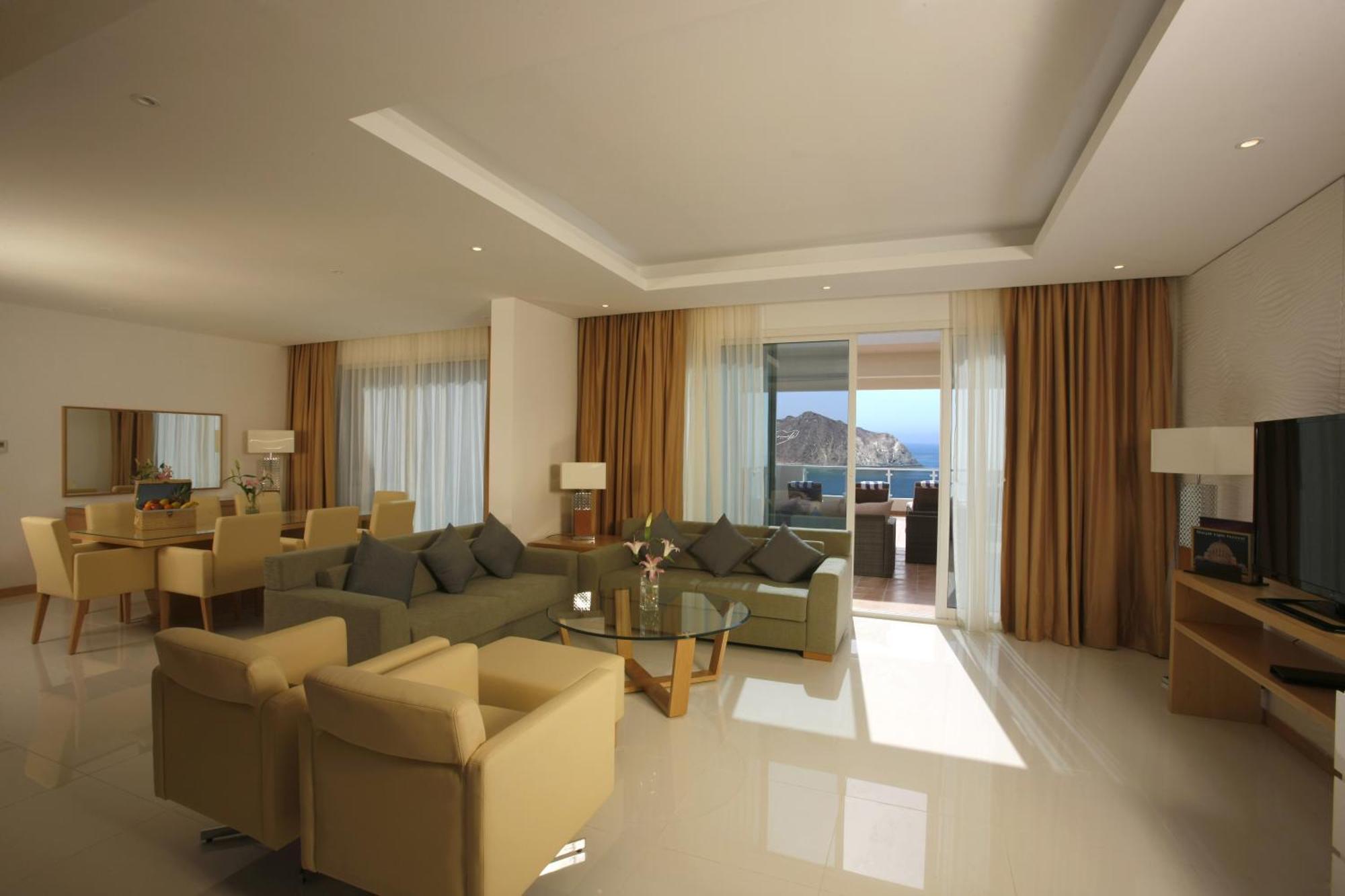 חור פאקאן Oceanic Khorfakkan Resort & Spa חדר תמונה