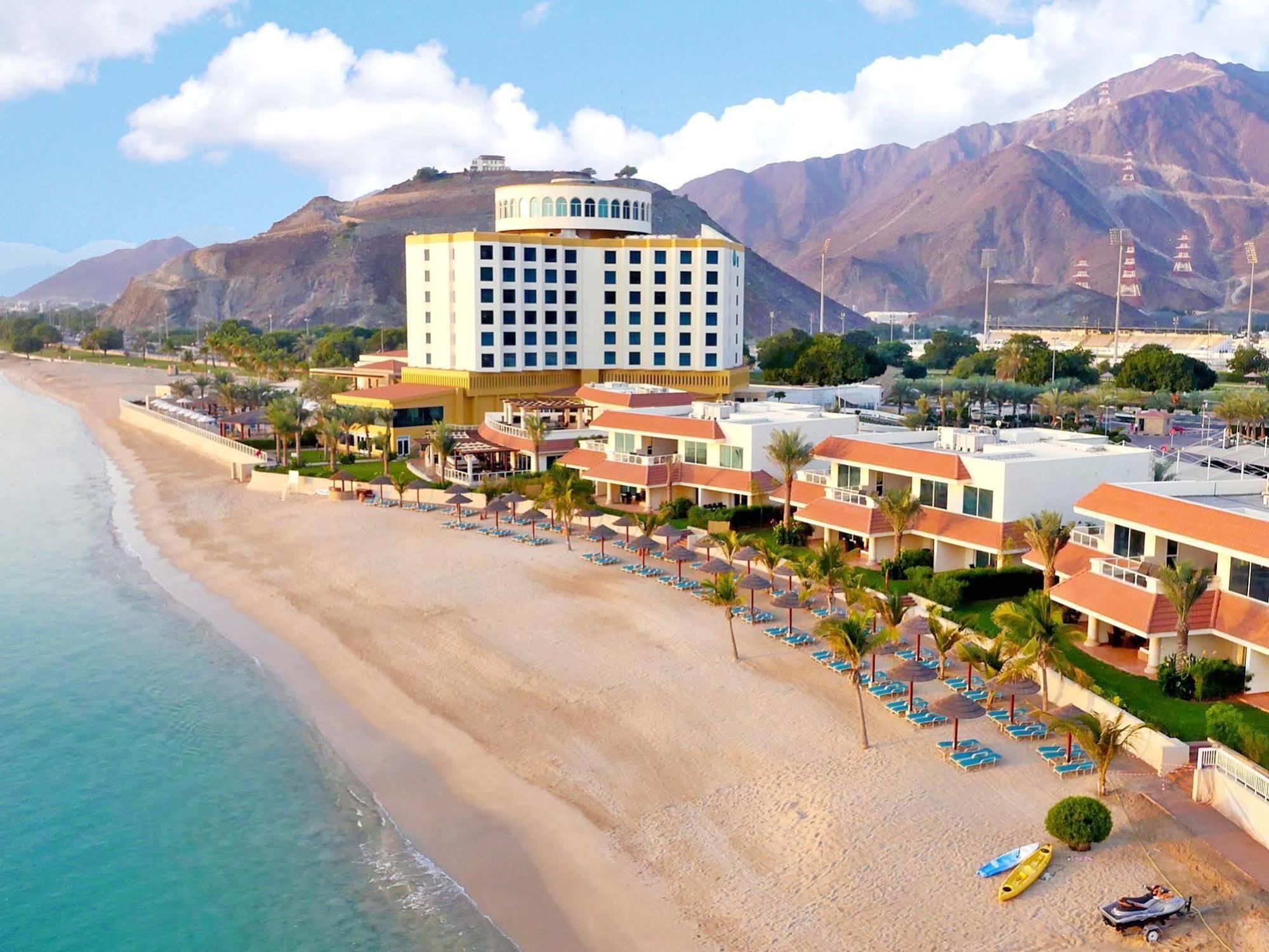 חור פאקאן Oceanic Khorfakkan Resort & Spa מראה חיצוני תמונה